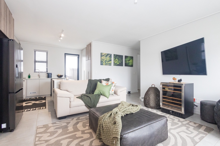 To Let 3 Bedroom Property for Rent in Le Coste Estate Western Cape